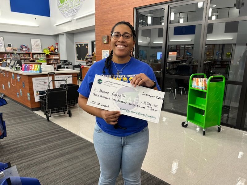 CarterCoyotes's tweet photo. Carter had a visit from the Lamar CISD LEAF Foundation yesterday! Our teachers won several grants this year! Congratulations!
#LamarCISD #LCISDLIBRARIES #L.E.A.F #Leafgrants https://t.co/jC7VIm335k