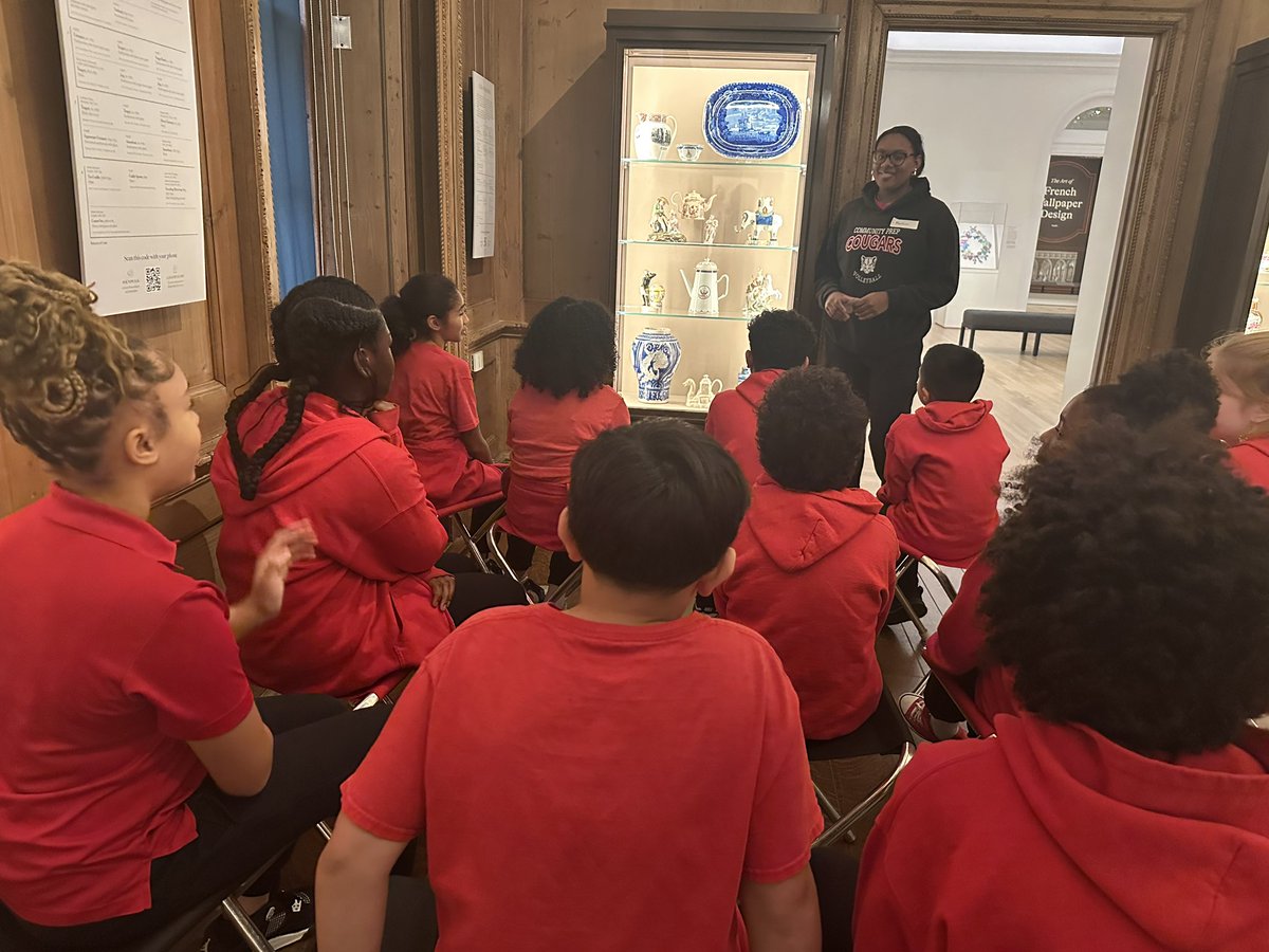 GuyonNicole's tweet image. @Community_Prep is back @risd to learn from the 8th grade