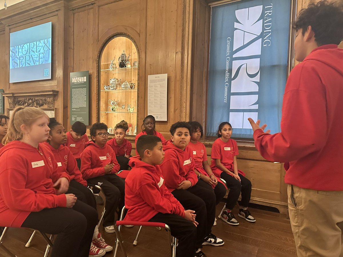 GuyonNicole's tweet image. @Community_Prep is back @risd to learn from the 8th grade