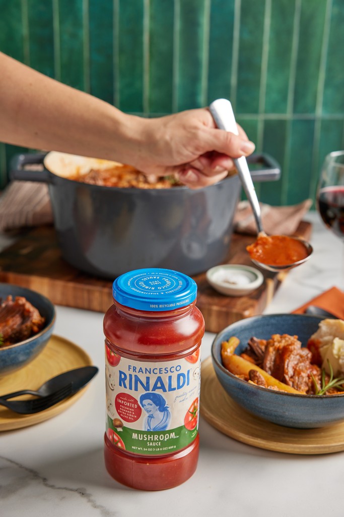 FrancescoSauce's tweet photo. As the weather cools down, cozy up with a warm and hearty meal made easy with Francesco Rinaldi Mushroom Sauce. 🍲❄️ Perfect for those chilly December nights! #FrancescoRinaldi #ComfortFood #WinterMeals #EasyDinners https://t.co/gWQCF0vq6d