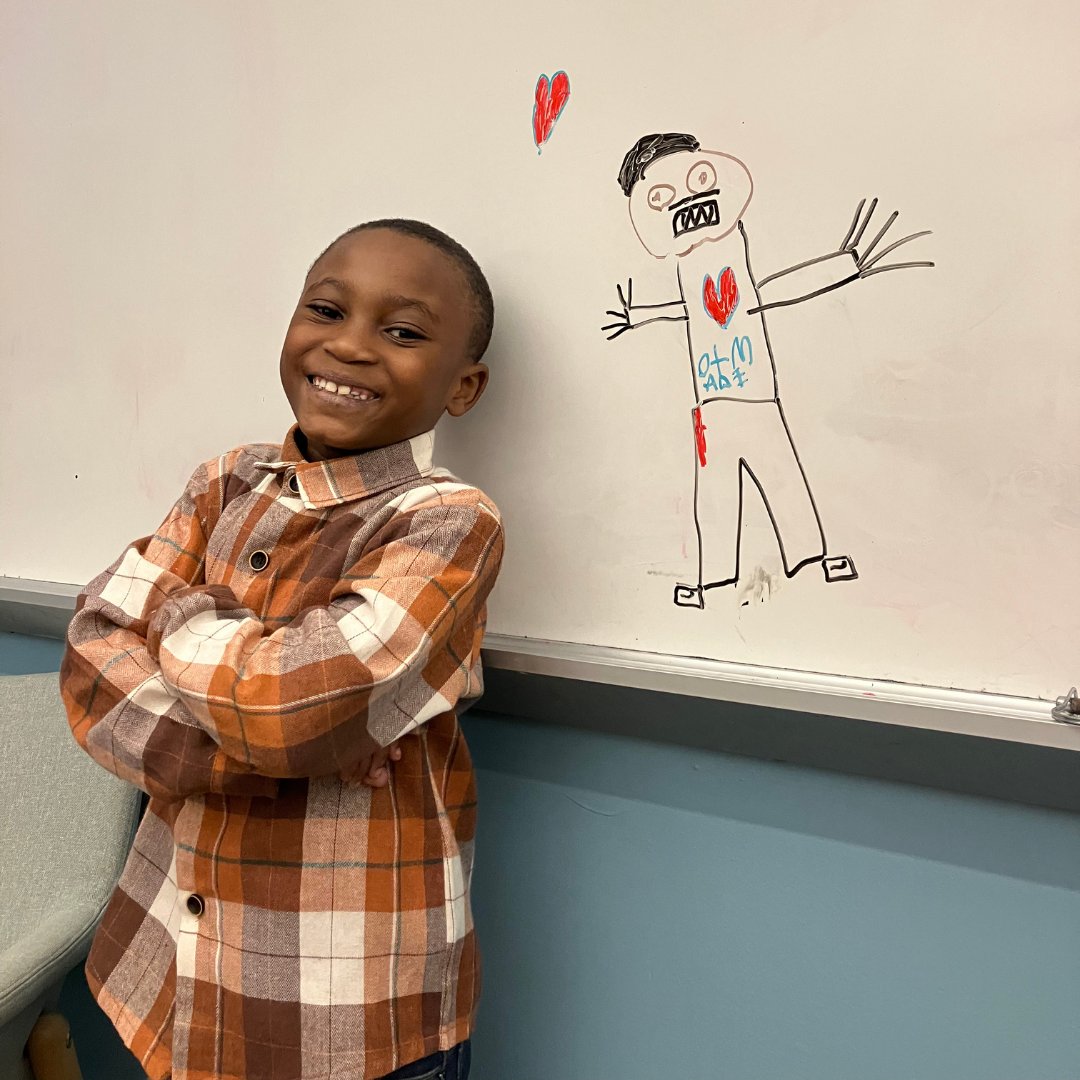 FriendsChicago's tweet photo. Anthony's first visit to the Clubhouse was a day to remember! He raced to the whiteboard, excited to draw his Professional Mentor, Nate. At first, Anthony wasn’t sure about his drawing skills, but with Nate’s encouragement, he drew a picture that made him proud. 🎨✨ https://t.co/4g3WXDAUTC