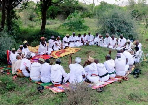 UNESCO_Addis's tweet photo. Proud to announce:  Xeer Ciise -Oral customary laws of Somali-Issa communities in Ethiopia, Djibouti &amp; Somalia now inscribed on Representative List of intangible Cultural Heritage. #19thSession of the Intergovernmental Committee for  Safeguarding of  Intangible Cultural Heritage https://t.co/Oqqn67ReVV