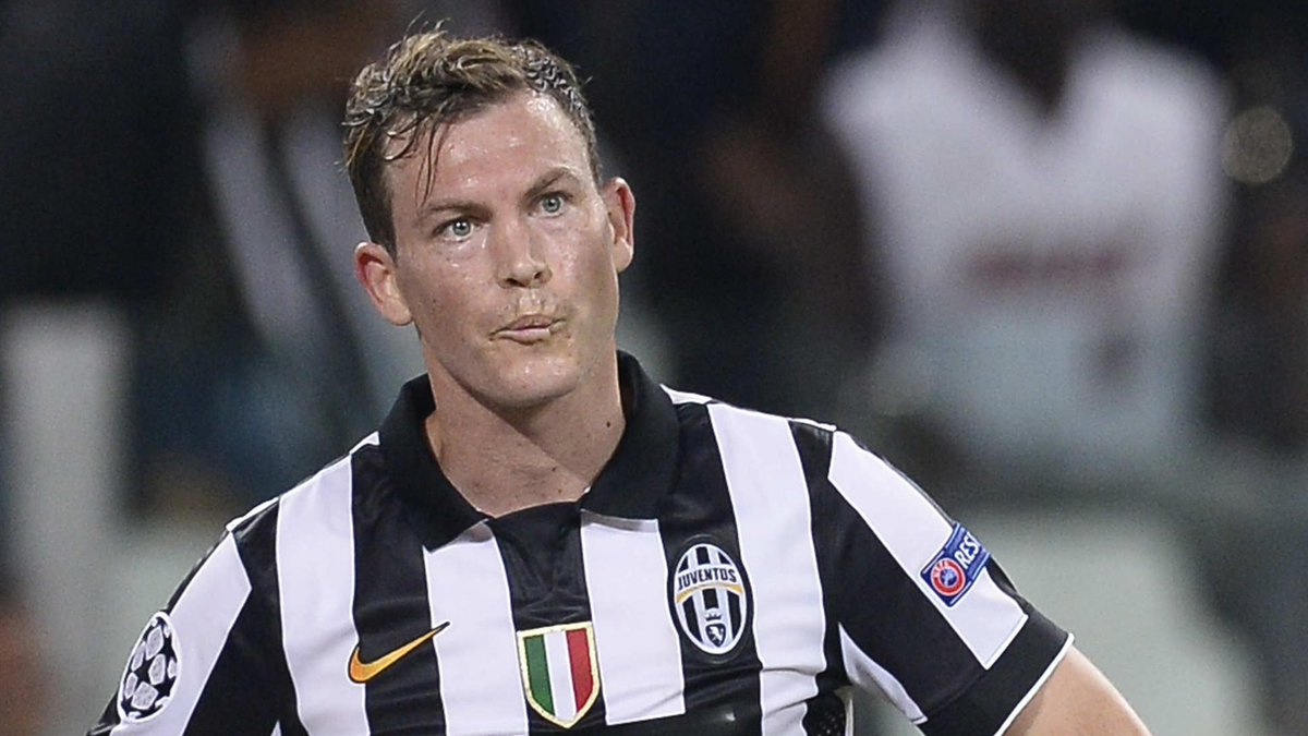 NicoSchira's tweet image. L’ambassador della #Juventus Stephan #Lichtsteiner dal sorteggio del Mondiale per Club: “Provare a vincere questa competizione è nel dna del club. Sarà un torneo bellissimo per i giocatori che lo disputeranno e per i tifosi. Ci sono i club più importanti al mondo”