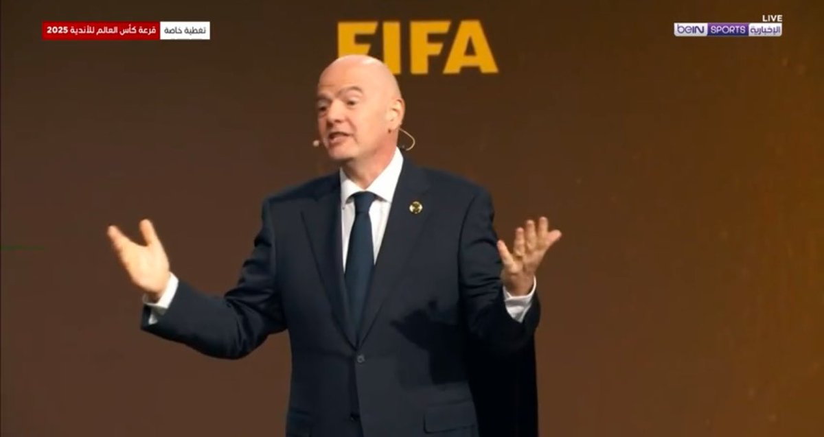 madrid_total2's tweet photo. Que asco me da ver al corrupto de Infantino. #FIFACWC https://t.co/z9HedHxZKu