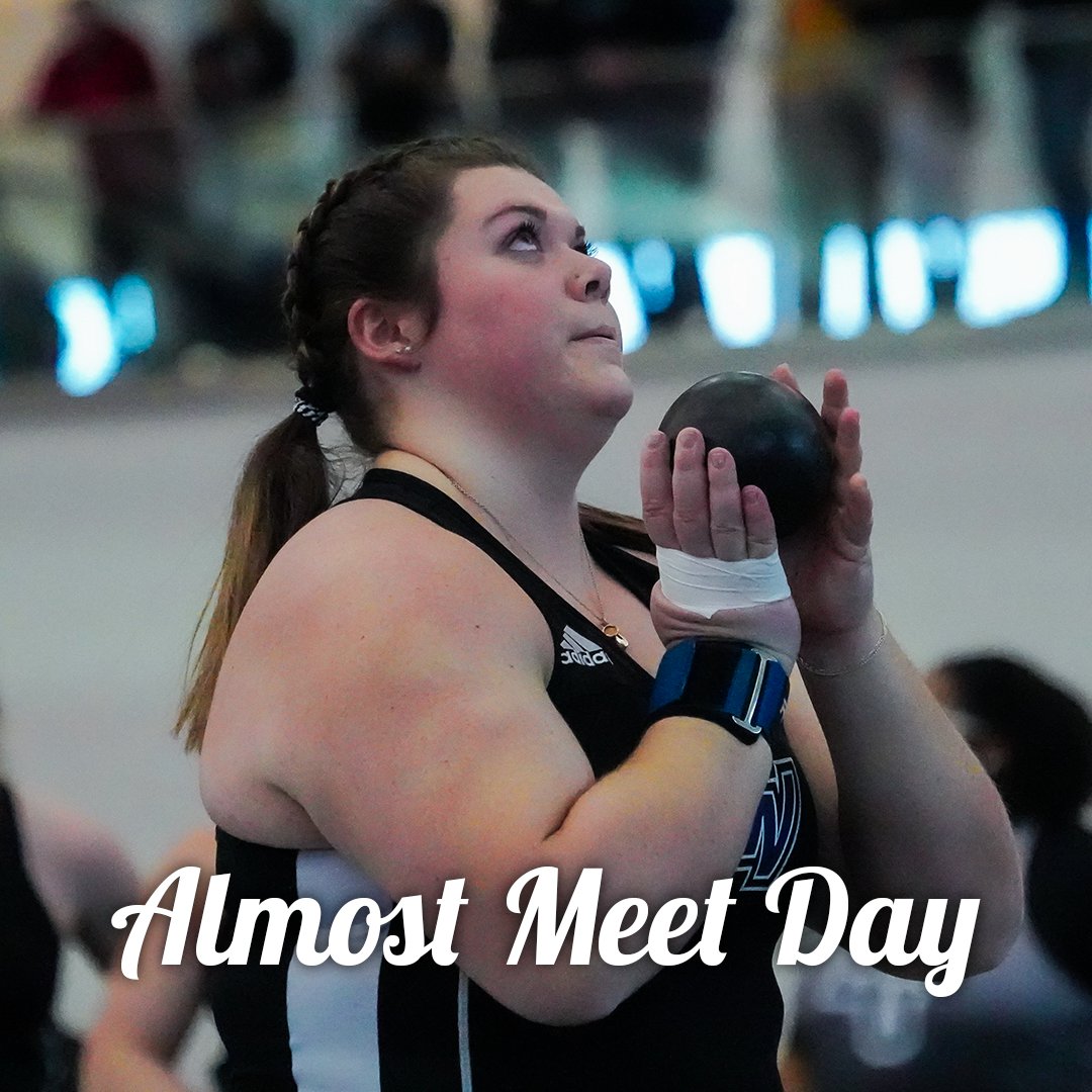 All smiles because it's Almost Meet Day🥳 

See you in the Kelly TOMORROW at 1 p.m. for our season opener!

#AnchorUp