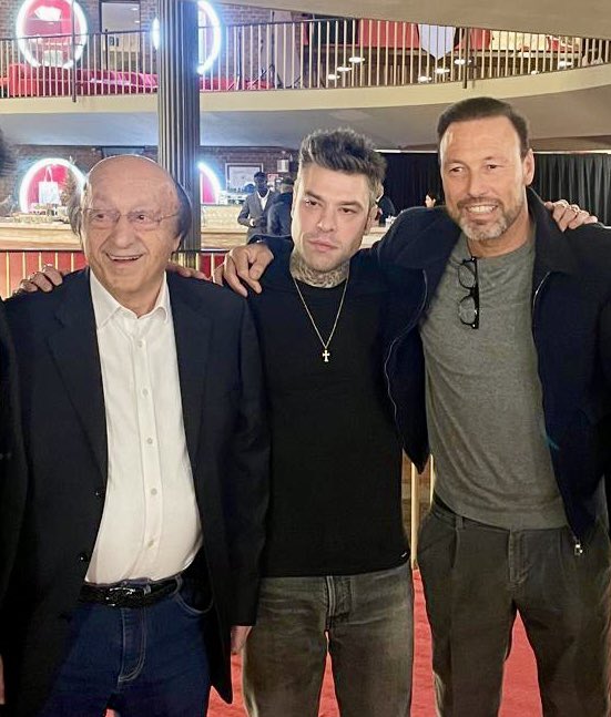 In attesa del #draft.
#boomers #fedez #marcolin #KingsLeague #piquè