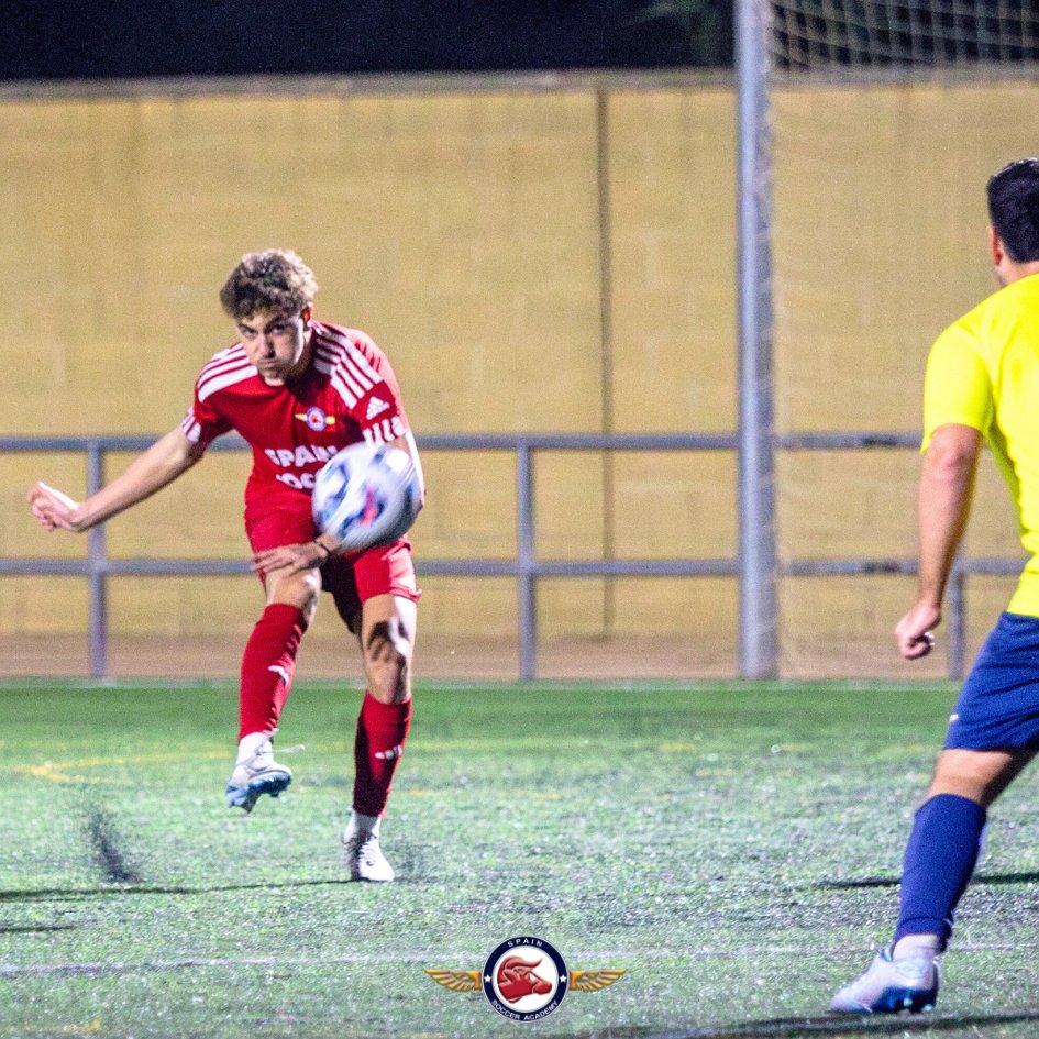 SpainSoccerA's tweet photo. Match Photos vs CD Almensilla Senior
#spainsoccer #bestsocceracademy #photomatch #joinus #soccer https://t.co/5m6PnCQkx3