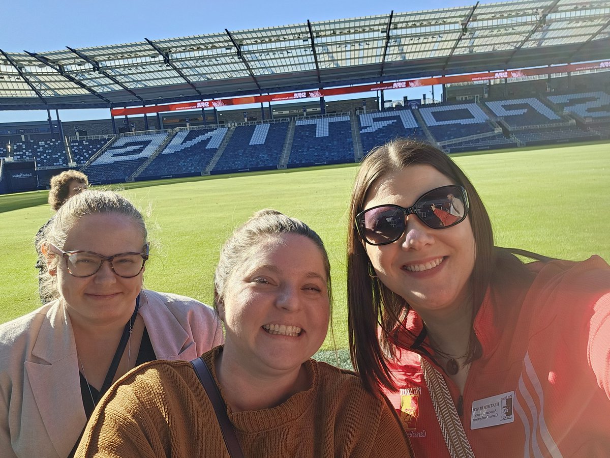 Heather Busch tweet media