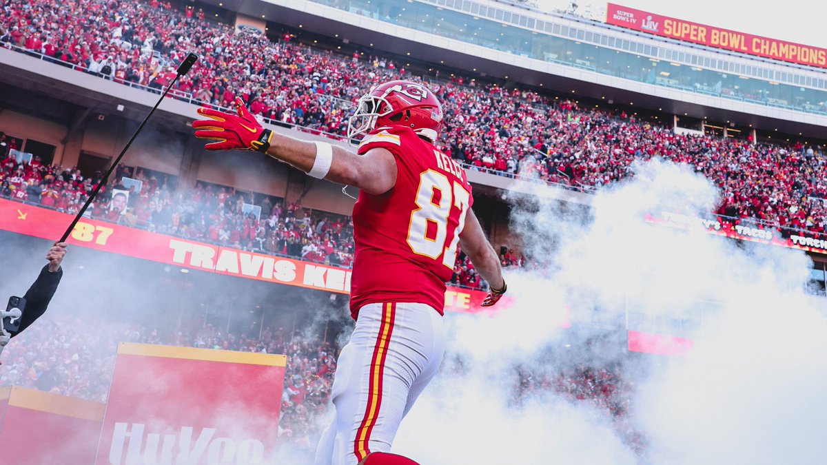 kjonesy1587's tweet photo. Walter Payton Man of the Year Award nominee, @tkelce 👏 RT to vote!!

#WPMOYChallenge  + @tkelce
#WPMOYChallenge  + @tkelce 
#WPMOYChallenge  + @tkelce 
#WPMOYChallenge  + @tkelce 
#WPMOYChallenge  + @tkelce 
#WPMOYChallenge  + @tkelce 
#WPMOYChallenge  + @tkelce https://t.co/Ldv6lzSXKo