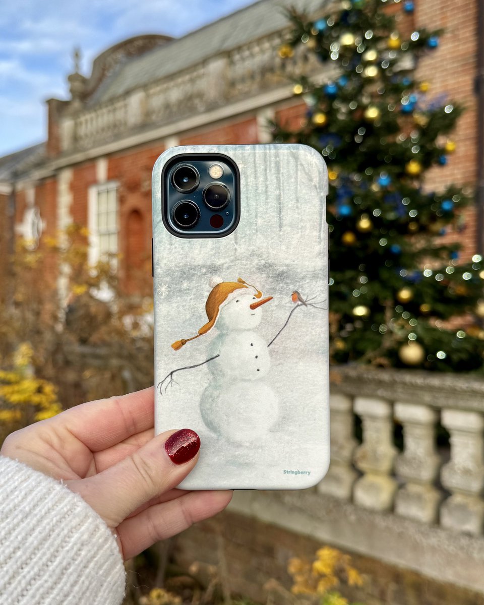 StringberryUK's tweet photo. How cute is this snowman phone case? It’s like having a mini winter wonderland in your pocket. Perfect for those who love the festive season and want to carry a bit of snowy charm with them wherever they go. ❄️⛄️
What’s your favourite winter accessory? https://t.co/MEIynI7hfm