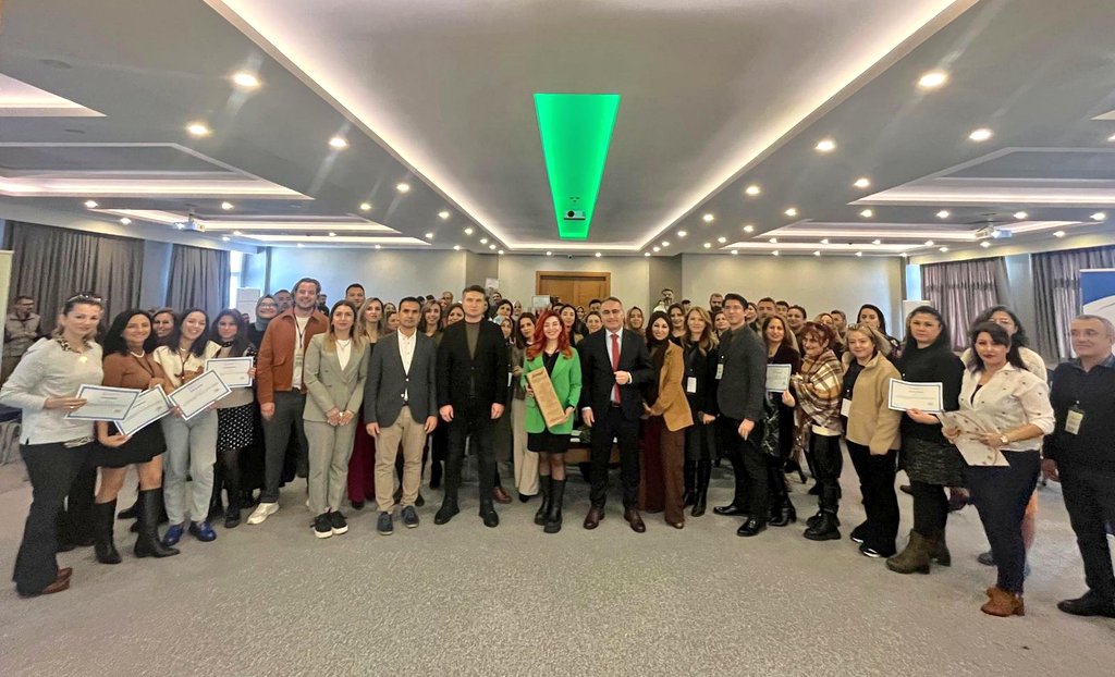 AdanaMemArGe's tweet image. #Scientix STEM Eğitimi Çalıştayımız katılımcı öğretmenlerimizin proje prototiplerini  sunması ve katılım sertifikalarının verilmesiyle tamamlandı.
 
@tcmeb 
@Yusuf__Tekin 
@mebyegitek
@ScientixTurkey
@TCAdanaValiligi
@AdanaMem
@HasanTevke
@_muratsert_
#eğitimadına
#eğitimAdana