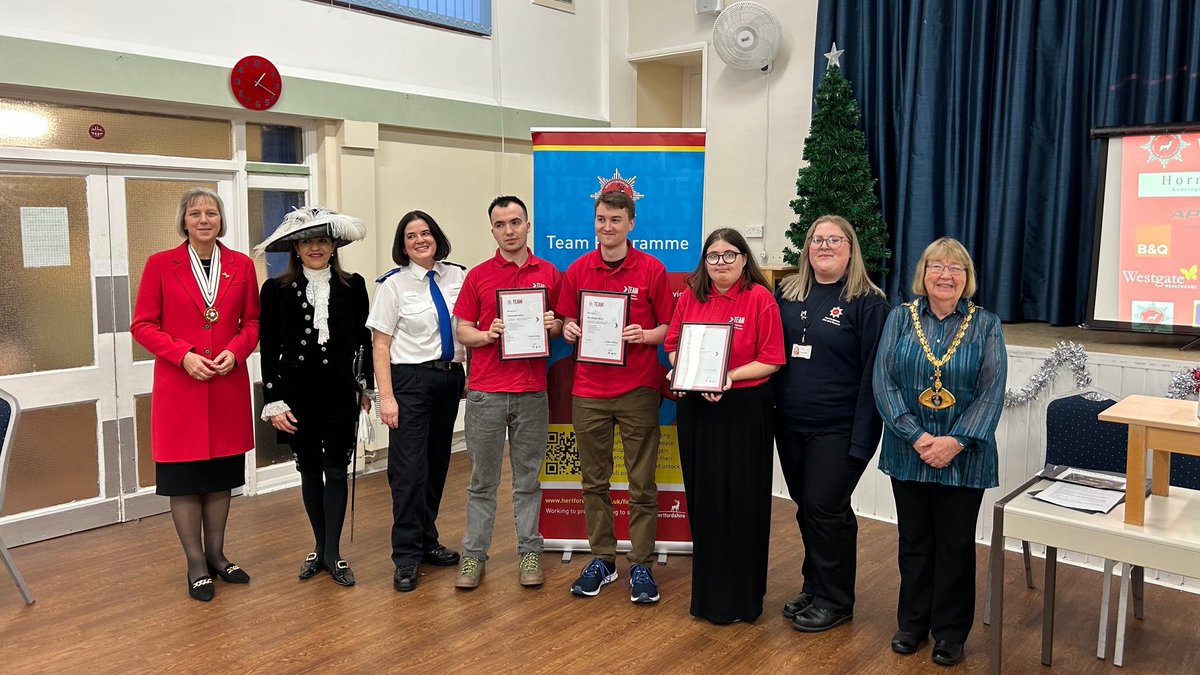 Liz Green (@lizgreenwcfk) on Twitter photo Great to represent <a href="/hertslieutenant/">The Lord-Lieutenant of Hertfordshire</a> & chat to Team 20 members who completed their 12-week programme. A huge range of activities inc work experience. Organised by Herts Fire & Rescue, in conjunction <a href="/KingsTrust/">The King's Trust</a> <a href="/HertsPolice/">Herts Police</a> & many local businesses. <a href="/HFRS/">Herts Fire & Rescue</a> <a href="/hertscc/">Hertfordshire County Council</a> <a href="/whertscollege/">West Herts College</a> Great to represent <a href="/hertslieutenant/">The Lord-Lieutenant of Hertfordshire</a> & chat to Team 20 members who completed their 12-week programme. A huge range of activities inc work experience. Organised by Herts Fire & Rescue, in conjunction <a href="/KingsTrust/">The King's Trust</a> <a href="/HertsPolice/">Herts Police</a> & many local businesses. <a href="/HFRS/">Herts Fire & Rescue</a> <a href="/hertscc/">Hertfordshire County Council</a> <a href="/whertscollege/">West Herts College</a>