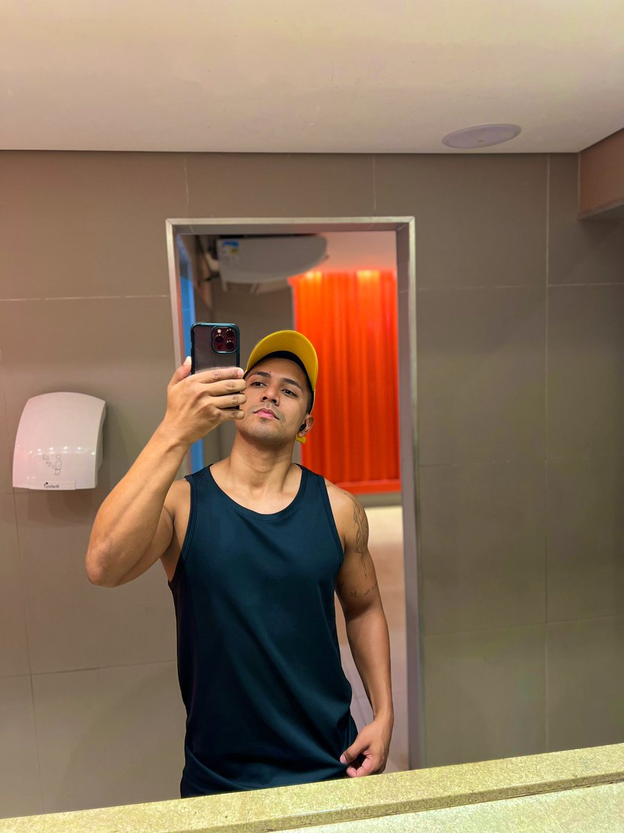 emerson7090's tweet photo. de cedinho 🧡 https://t.co/icy01M23lO