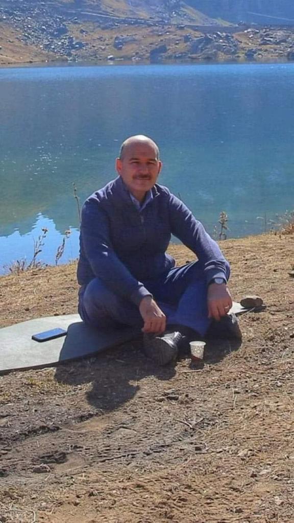 ilhami3344's tweet photo. @suleymansoylu @NurayColak1511 HAVADA, KARADA, DENİZDE, VATANIN HER YERİNDE TEK BAYRAK TEK VATAN İÇİN CANIM FEDA DİYEN ALLAH'IN SEVGİLİ KULLARI ARASINDA YER ALAN VATAN SEVDALISI SÜLEYMAN SOYLU BAKANIM #İYİKİVARSIN
#HERDAİMSENİNLEYİZ
#HERDAİMYANINDAYIZ
#SÜLEYMANSOYLU 🇹🇷
#BAKANIM https://t.co/XJpzmF5XoY