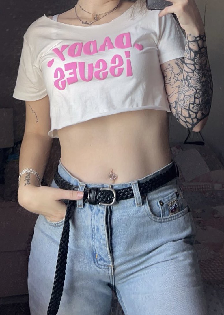 tinywizard21's tweet photo. I want a new tattoo 🧎‍♀️‍➡️ https://t.co/aSWOO0U7cm