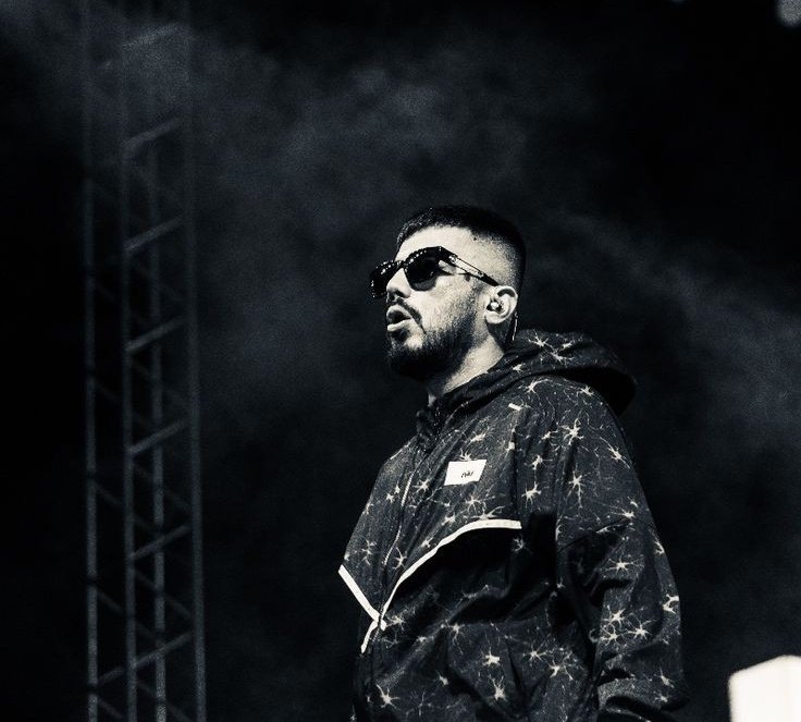 it couldn't be possible agar encore aaj live nahi aaya hota toh 🐐

#BackOffRoyalEnfield 
#BackOffBoat 
#DhhForTheWin