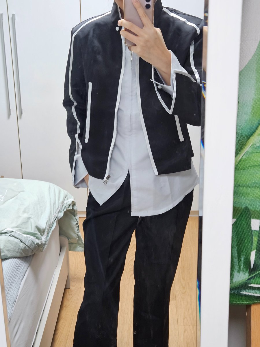 오오
오오오오
코스옷 사이즈 잘 왔다....