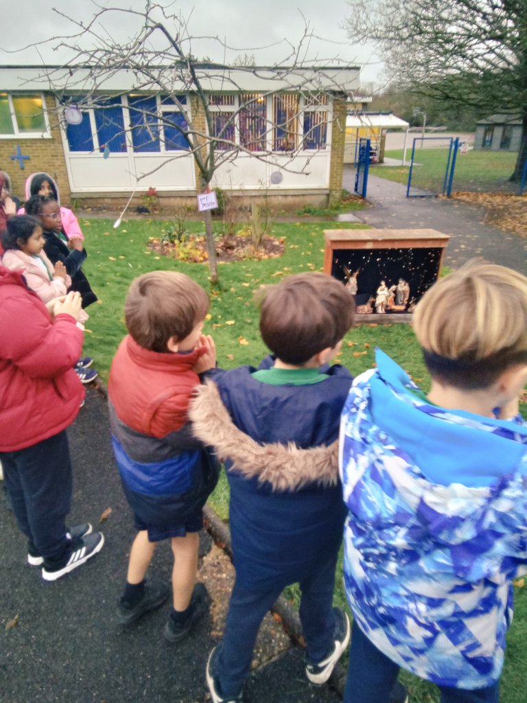 svdp_school's tweet photo. Year 3 learnt about Jacob & Joseph this afternoon as part of our Jesse tree learning. We made our tree decorations based on what we heard & hung them on our school Jesse tree @TenTen_UK #jessetree https://t.co/OGWMnFaNut