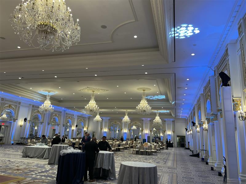 keynote_event's tweet photo. The holiday season is here, and Keynote Event Services is gearing up to make your celebrations unforgettable! 🎉 
#eventplanning #lightingdesign #audiovisual #Keynoteevents #events #eventdesign #corporateevents #holidayseason https://t.co/zcCVdmPX9q