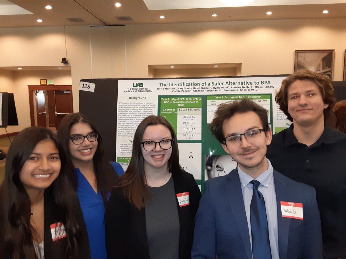 UAB_Biotech's tweet photo. Yesterday, the undergraduate students Dr. Sheeler works with presented posters at the Fall 2024 Expo! The Expo celebrates excellence in research &amp; gives undergrads at UAB the opportunity to showcase their academic pursuits. Congratulations to Dr. Sheeler &amp; his students! https://t.co/xnVmVkfuh9