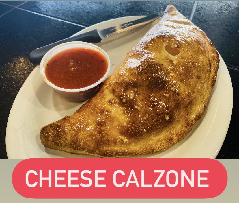 MichaelsPizzaMB's tweet photo. Calzone Filled with Mozzarella and Ricotta Cheese
#myrtlebeacheats #calzone #myrtlebeachdelivery #michaelspizzamb #eatatmichaelspizza
#yum
 @MyrtleBchPizza https://t.co/scoPfaMcbX