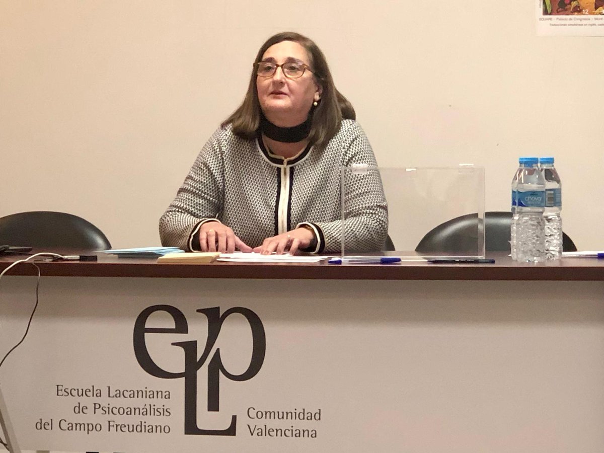 elp_cv's tweet photo. los renovados deseos de Margarita Bolinches, Fabiana Lifchitz, Ruth Pinkasz y Concha Lechón, como flamante Directora.

Esta comunidad de trabajo que se extiende mas allá de sus fronteras, sin duda tendrá una excelente orientación al trabajo! https://t.co/2nyiMgqTsN