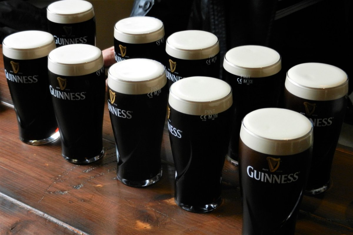 MorningBrew's tweet photo. Guinness demand is so insane right now that parent company Diageo is rationing supplies in the UK 

Sales—
• 2024 FY: +18% 
• Non-Alc FY: +100% (YoY)

• Four weeks thru Nov: +19% (YoY)
• Jul through Oct: +20% (from kegs) https://t.co/1NgOYTUyz6