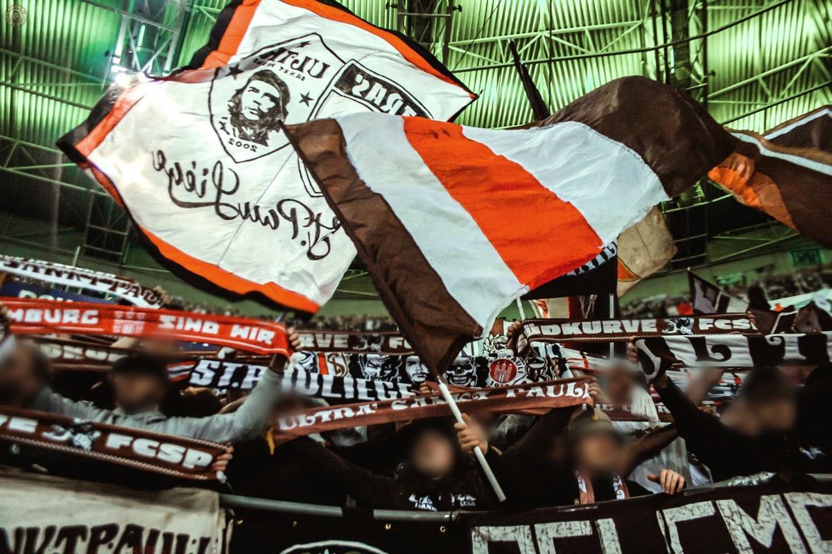 UltraFCSP2002's tweet image. Unsere Fotos vom Auswärtsspiel in Gladbach sind online. #fcsp
usp.stpaulifans.de/copper/thumbna…