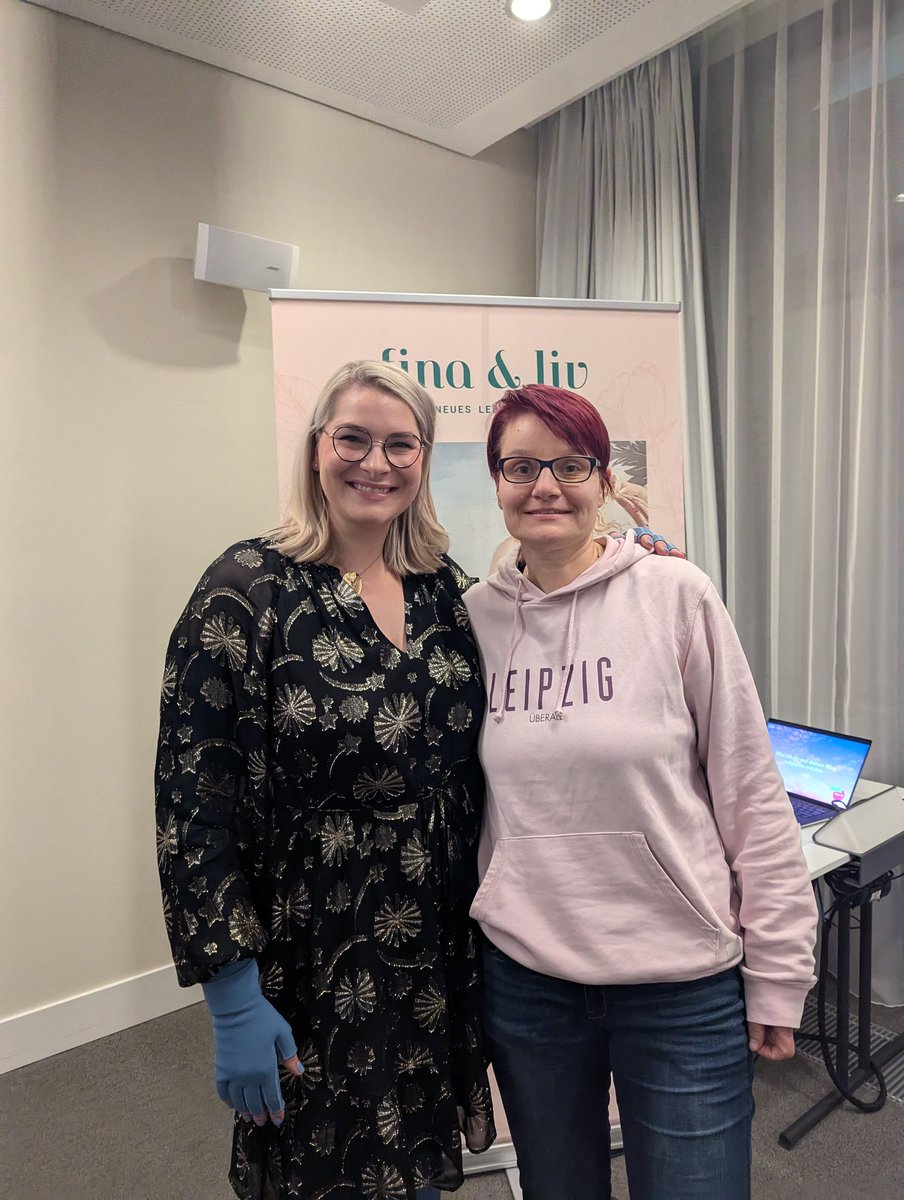 KakaotrinkerinL's tweet photo. Ein sehr inspirierender Abend zum Thema #Lipödem mit Caroline Sprott, die Mutti der Lipödemcommunity #Aufklärung #Mutmachen https://t.co/CGypsQF3Iq