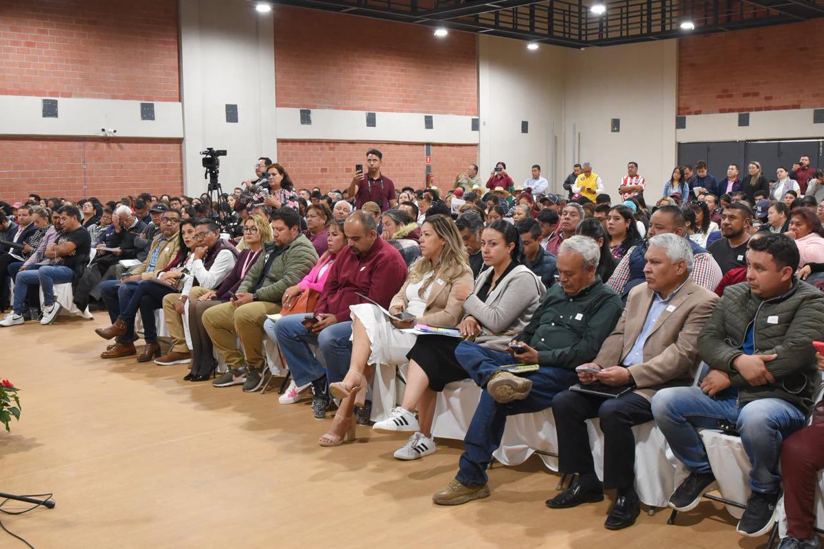 Estamos en Nicolás Romero en el tercer Foro “El Poder de los Ciudadanos: Unidos por el Agua”. Escuchamos a las y los ciudadanos para construir juntos soluciones que lleven agua limpia a más familias.

El agua es vida, y trabajamos para proteger este derecho. 🌱🌎
#MiriamSilva