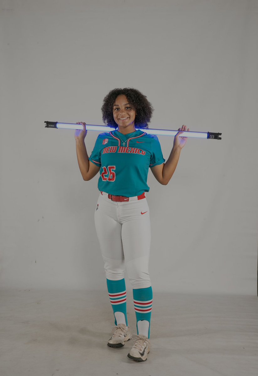 Red shirting my freshman year definitely wasn’t apart of my plan, but His plan is always greater. Forever grateful for the opportunity to play at this level. 

Surgery in January, 5-6 months recovery, but I’ll be back stronger than ever! 

Jeremiah 29:11-12

Here’s to year 1￼🙌🏽