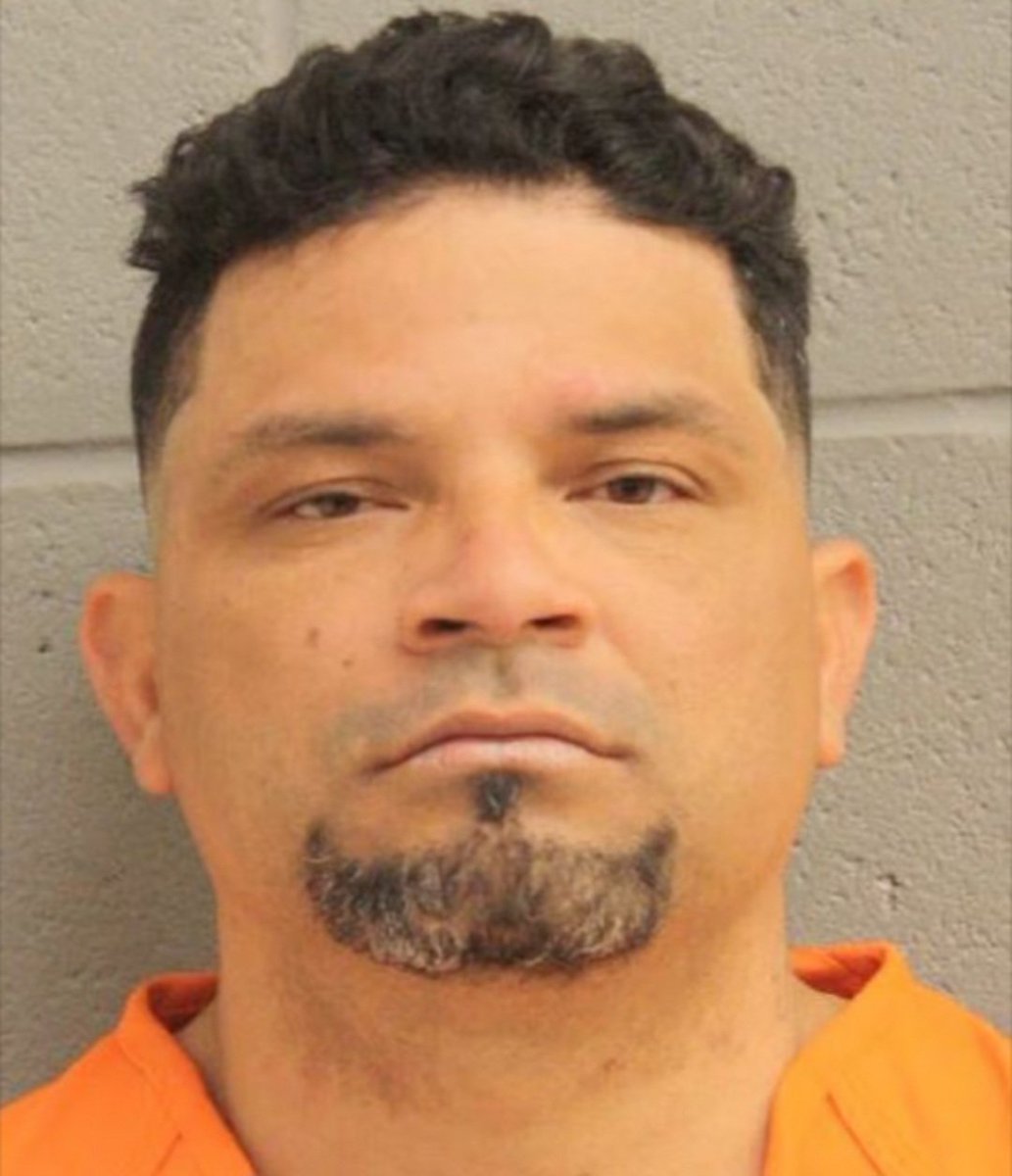 BlackAlphaNetw1's tweet photo. This why I'm calling I.C.E 🧊 

#Illegalalien Joel
Enrique Gonzalez Chacin arrested 

For the drunk driving death of 7 year old #IvorySmith 🙏🏿 

Not ONE word from the Open Borders #Democrats https://t.co/3QMxWJHNoo