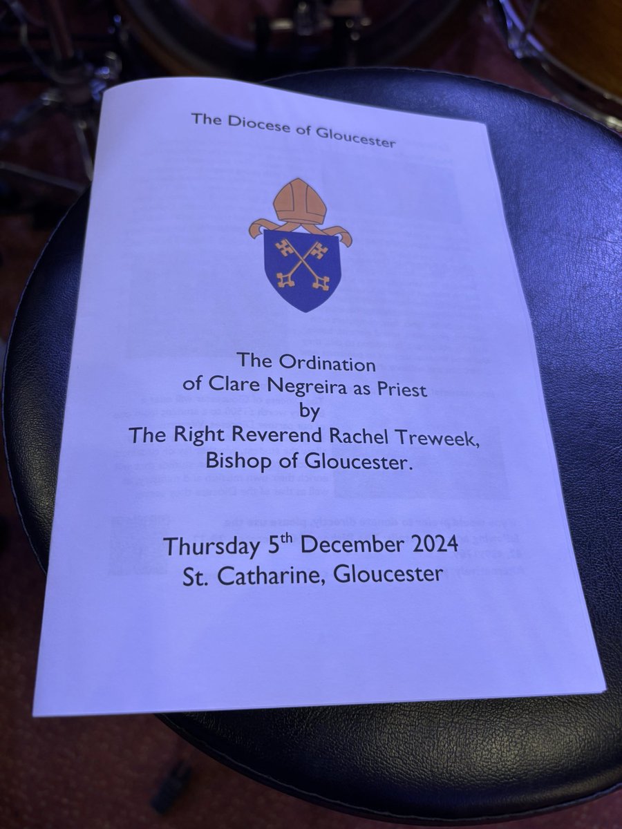 Howiechick tweet media