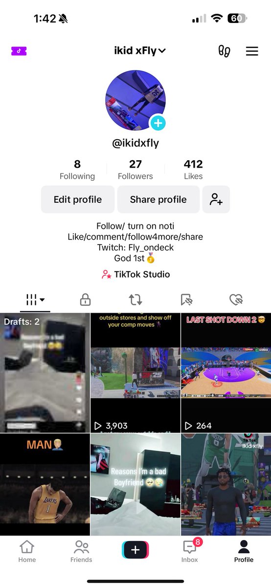 Flyondeck's tweet image. How it was when i first made the account 11/6/24 to today 12/5/24🤞🏽🎇 
Haven’t been the most consistent but i got a decent amount of content in a month 👏🏽
If you haven’t drop a follow or you like it up the butt
#support #follow #tiktok #2k25