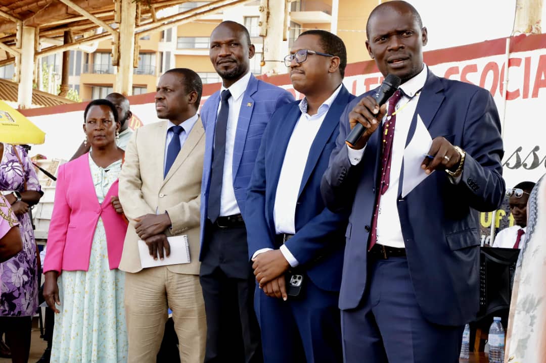 Entebbe_MC's tweet image. Today, the Minister of KCC & Metropolitan Affairs launched the Market Vendor Census for LED Projects under the GKMA-UDP program in Entebbe Municipality. Key stakeholders joined to ensure impactful monitoring & inclusive development. #LEDProjects #GKMAUDP #Entebbe