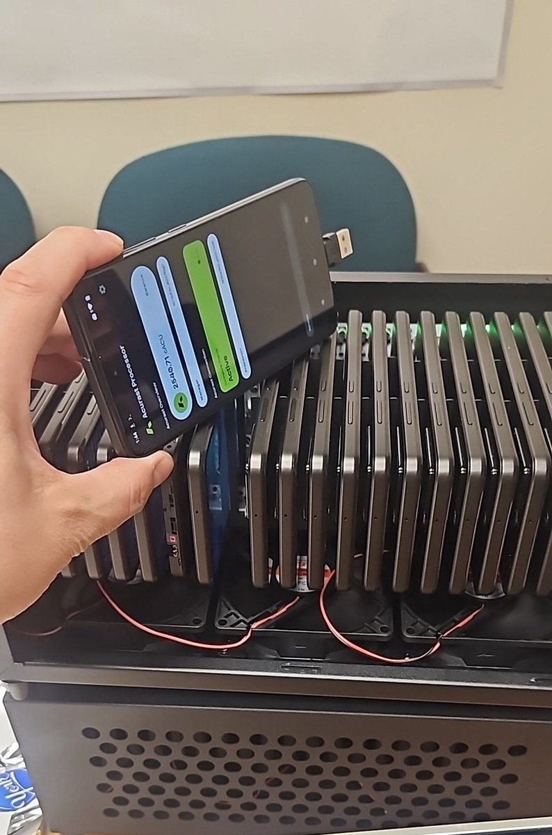 JeremyHibbert1's tweet photo. DePin 
Unstoppable Compute
@Acurast 
Rocking 40 phones!!! https://t.co/6DBfrSRyES