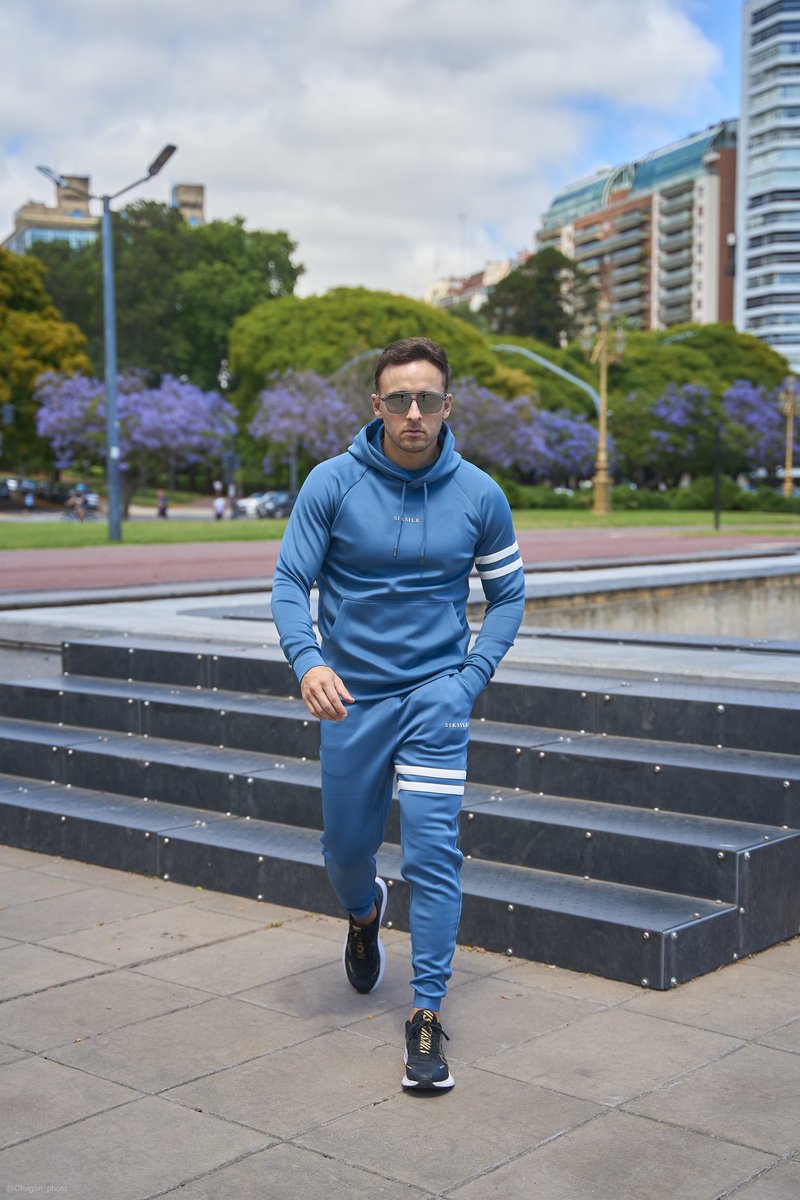 JorgeGuevara_'s tweet photo. Grey or Blue? 👇🏼 @SikSilk ‘24 🐺
•
•
•
#SikSilk #FollowTheMovement #Activewear #Argentina https://t.co/MnZOP5SArr