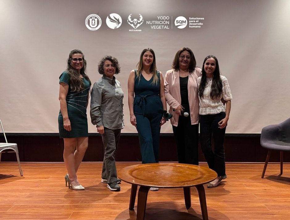 La semana pasada, nuestra Tchitack y nuestra coordinadora pedagógica participaron del encuentro educativo “Emociones y STEM” organizado por la <a href="/fmescondida/">FME</a> y <a href="/cmds_antof/">CMDS Antofagasta</a>, promoviendo la ciencia y la tecnología en primera infancia 🌟