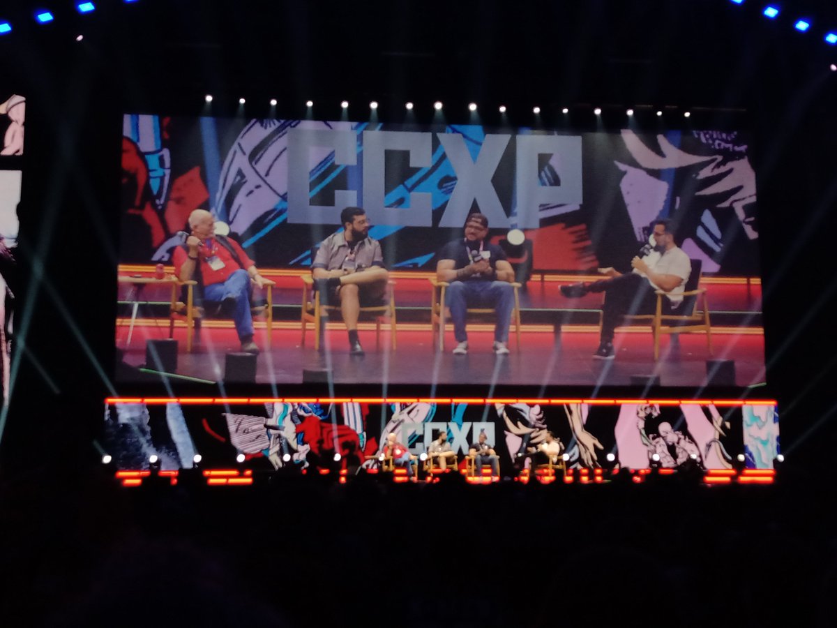 estacaonerd's tweet photo. Chris Claremont, Lucas Werneck e RB Silva no painel "A Mim, Meus X-Men", falando sobre a trajetória dos mutantes mais famosos da Marvel nos quadrinhos, TV e cinema. 

#CCXP24  #XMen https://t.co/5JVwT9ZiqO