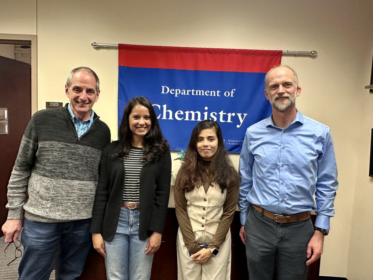 DasLabSMU's tweet image. So excited to share my first grad student, Nethmini @Mini_Chemist93 successfully defended her PhD thesis yesterday.. congrats Dr. Ariyarathna!.. Also many thanks to Prof. Lee Slaughter @SlaughterLab for serving as her external chair…