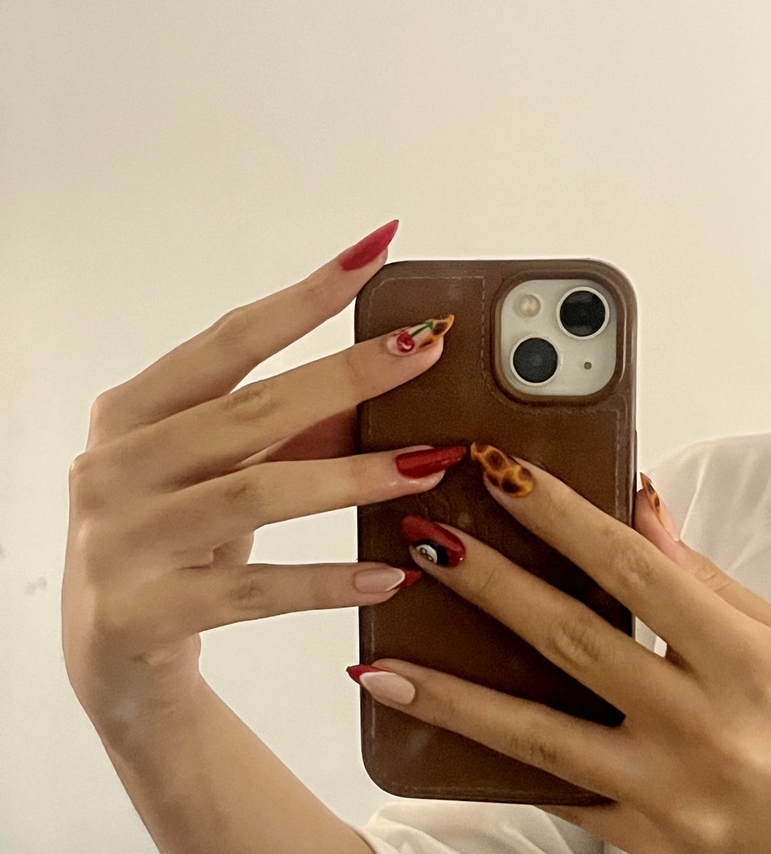 claarinta's tweet photo. gwdrop out trus jd nail artist aj gmn https://t.co/rF5MjpiMdW