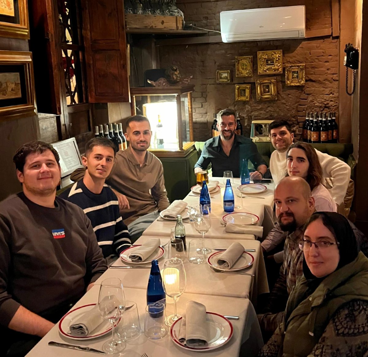 Celebrating 2 years of 2D Smart Materials Lab! 🎉 Very grateful to work with such passionate, focused and talented young researchers. Really proud of all we’ve achieved together in this period. The best is yet to come! 🥂 <a href="/ICMol_UV/">ICMol</a> <a href="/ERC_Research/">European Research Council (ERC)</a>