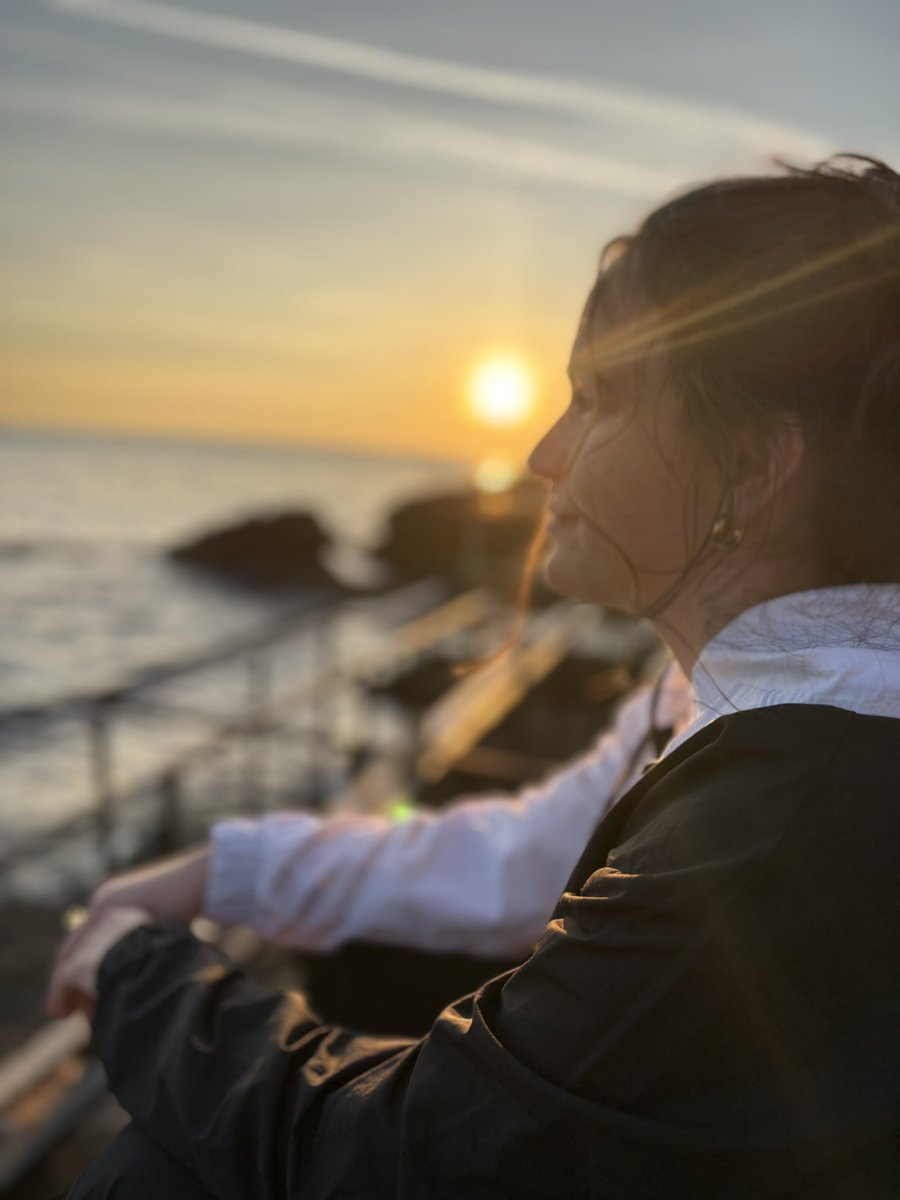 Ceylan_D30's tweet photo. right there…🌅 https://t.co/iegplTXgLx
