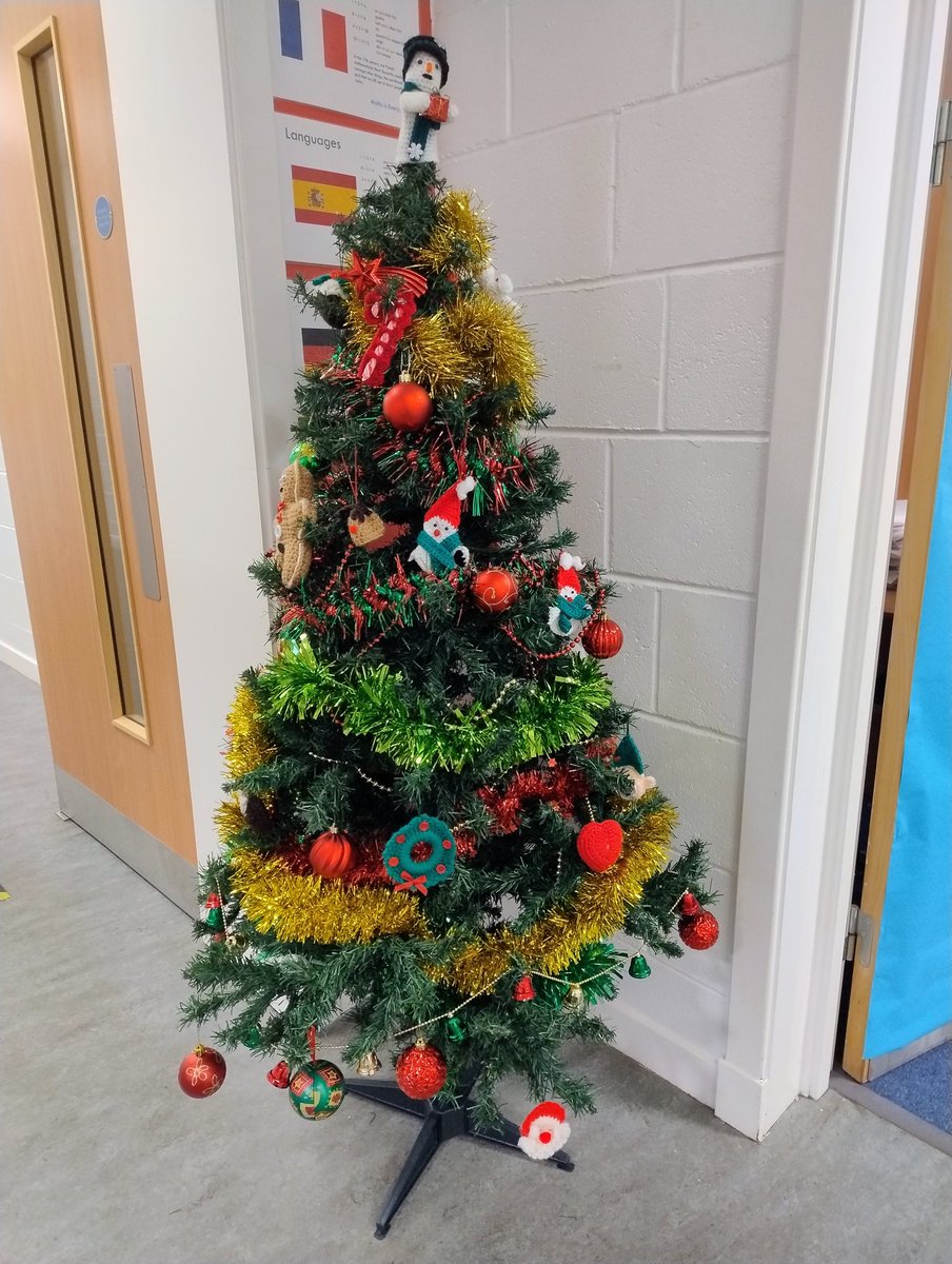 Holy Cross Modern Languages tweet media