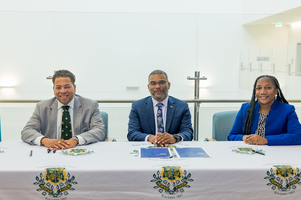 Bermuda Government tweet media