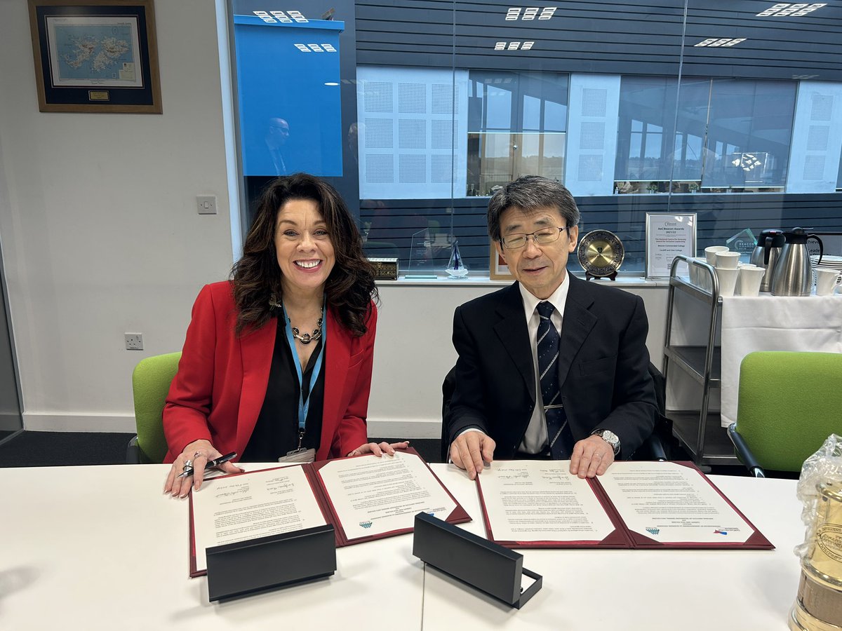 SmjamesJames's tweet photo. Signed MOU with the President of Gifu Kosen College in Japan.
Our engineering students will be visiting and studying in their College in July and 30 of their students are coming to us! Well done to Ceri,Mark and all the team 👏👏
#skills #collobration @CAVC https://t.co/UPS3IowIX7