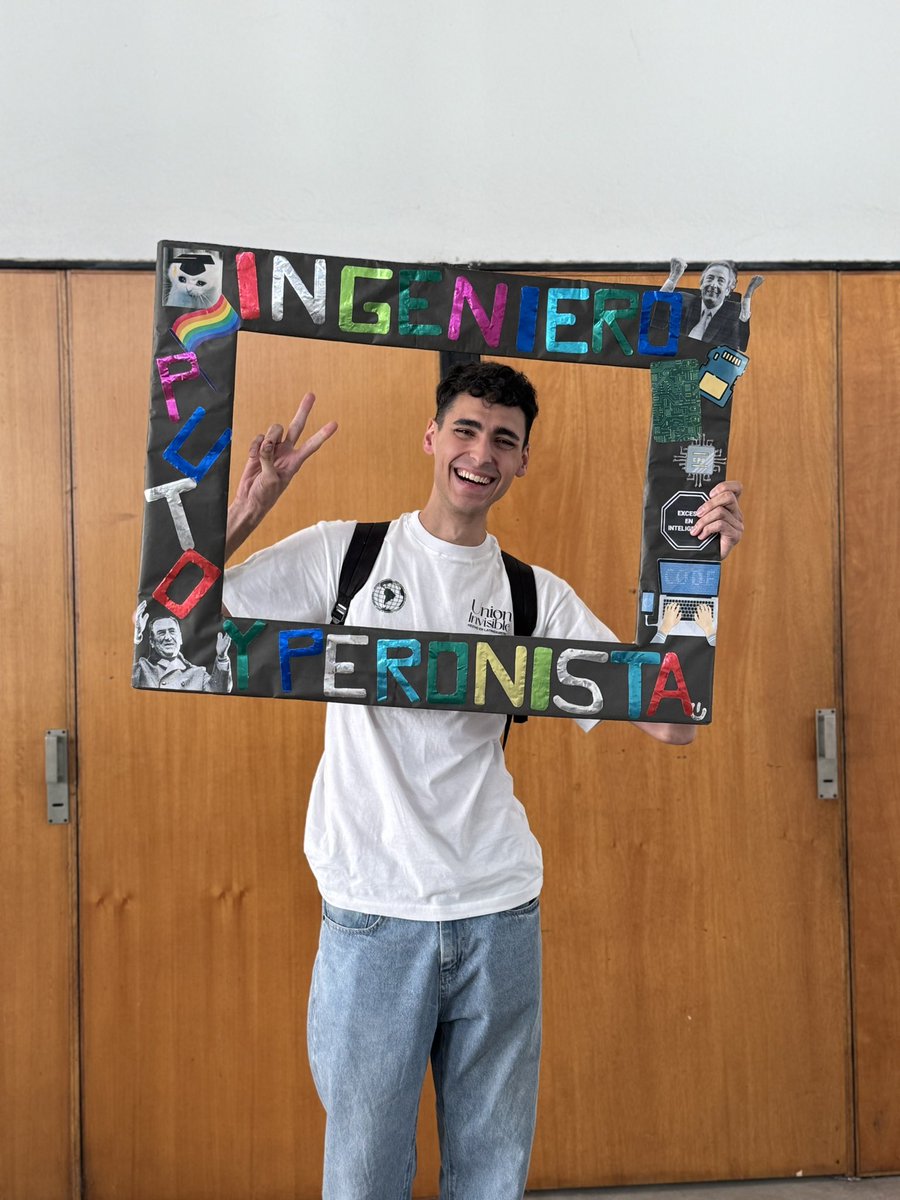 LaureanoBruno3's tweet photo. “La conquista mas grande fue que la Universidad se llenó de hijos de obreros”

Lo logré gente. SOY INGENIERO 🥹 https://t.co/ekhowhl8p8