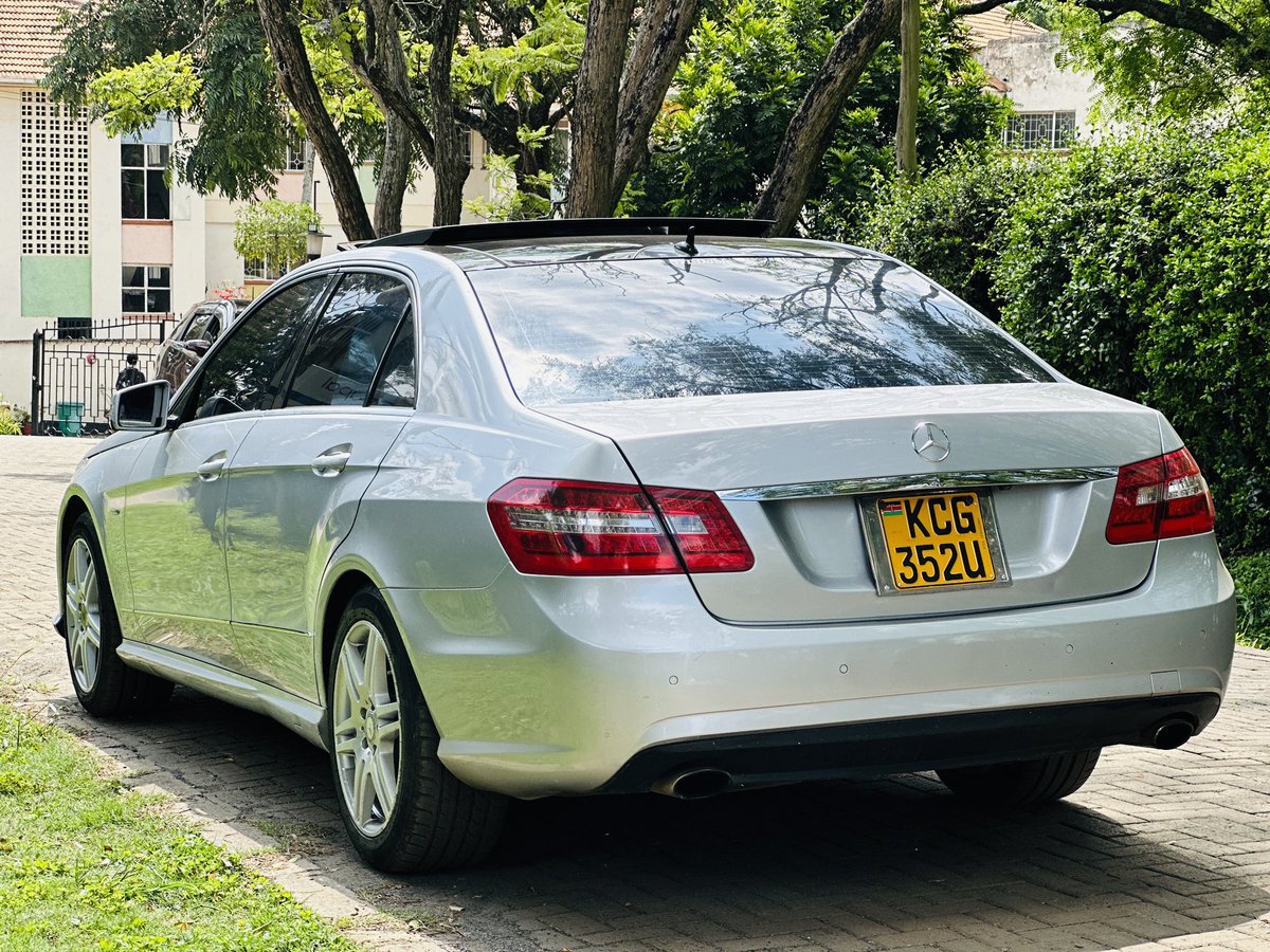 BigJs_Motors's tweet image. Sleek and Stylish 🚗
Model: Mercedes Benz | E250 | 2010
Engine: 1.8l  Petrol
Features: Full Spec
Price: 2,249,999/=
Caption: "Upgrade your commute with the E250– where style meets performance. Safety, luxury, and affordability in one sleek package. #ExploreWithBigJs #bigjsmotors