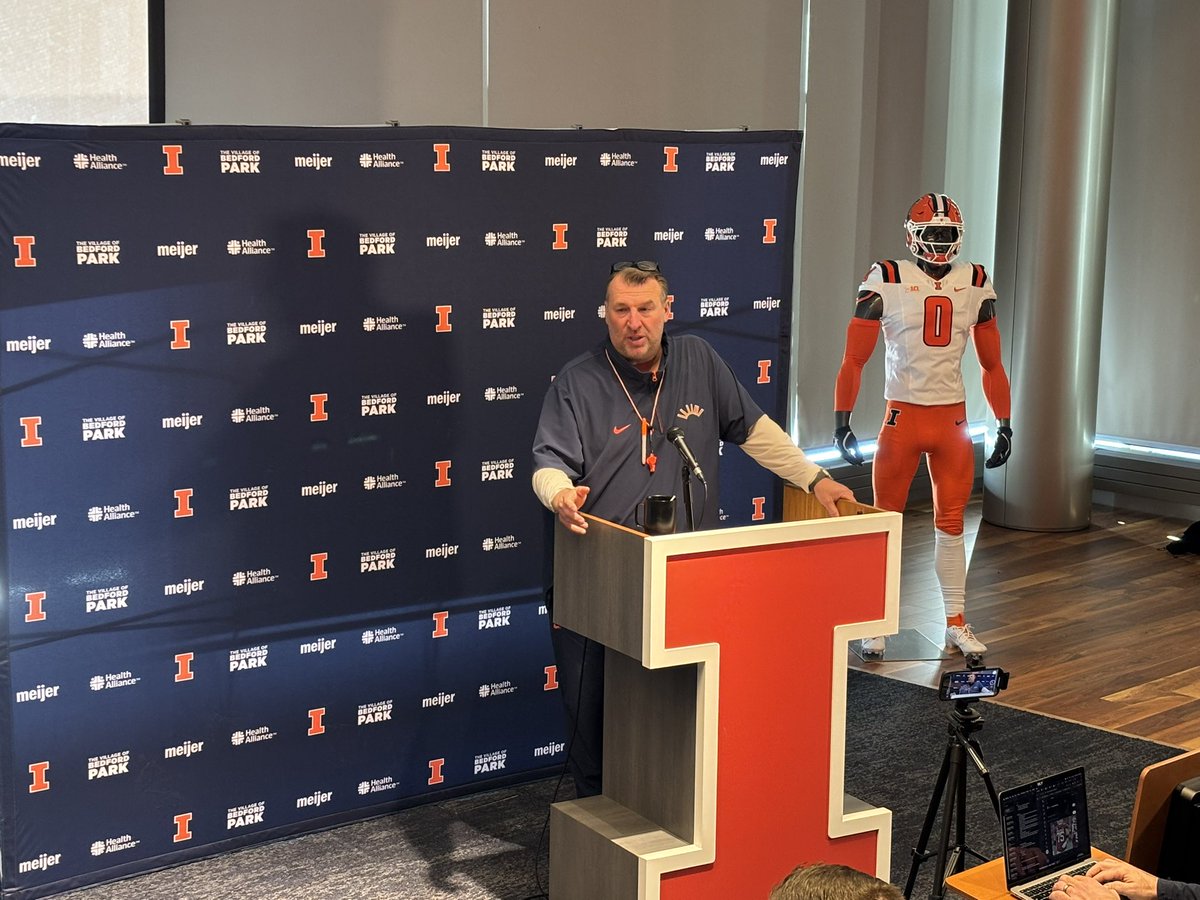 #Illini Bret Bielema discussing the 2025 recruiting class after national singing day

“This is probably one of the classes I’m most proud of”