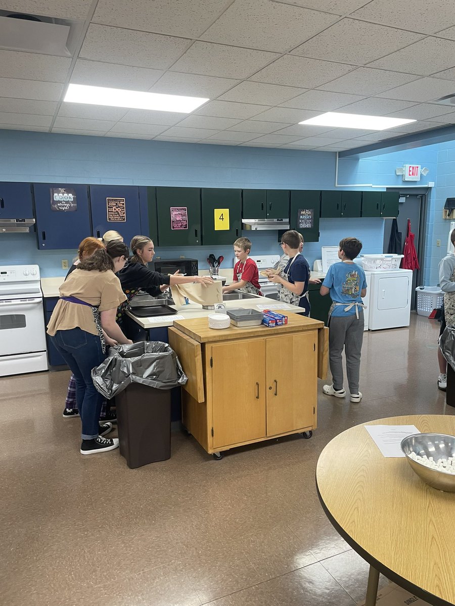 East Central Middle School tweet media